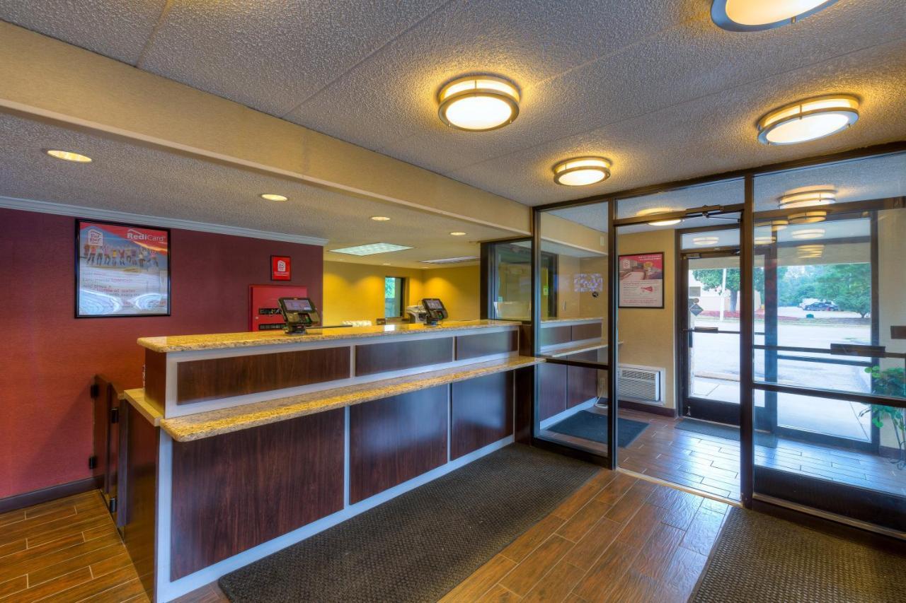 Red Roof Inn Memphis East Экстерьер фото