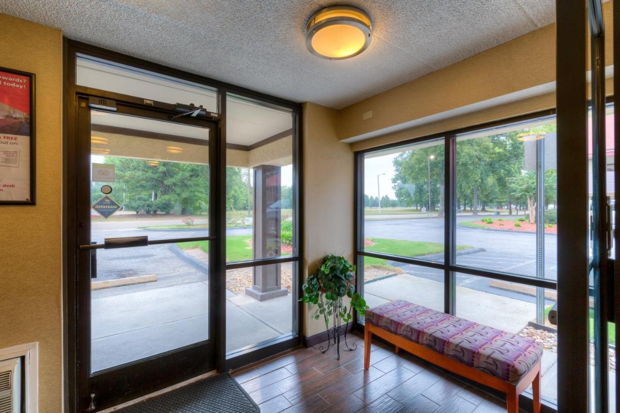 Red Roof Inn Memphis East Экстерьер фото