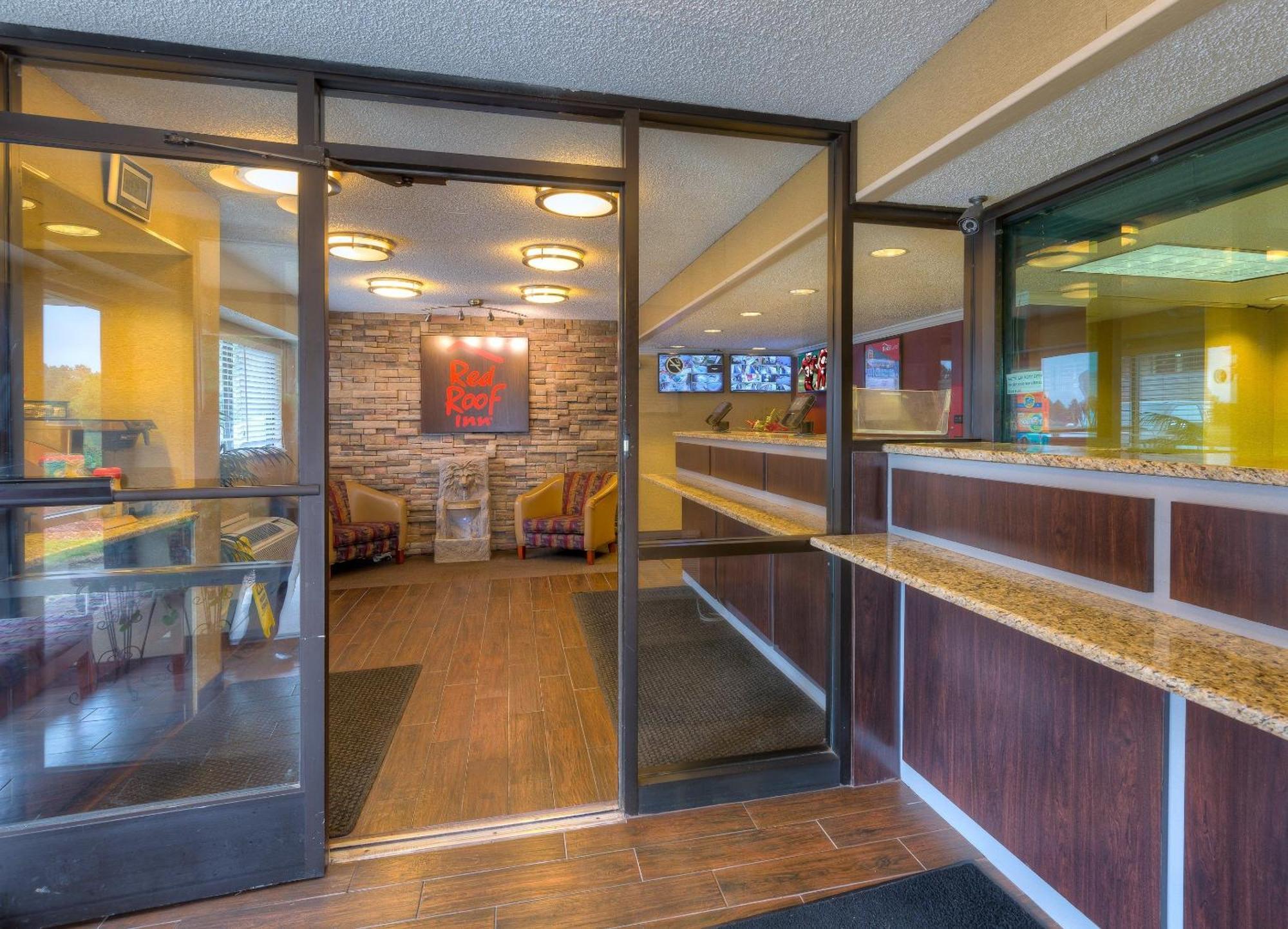 Red Roof Inn Memphis East Экстерьер фото